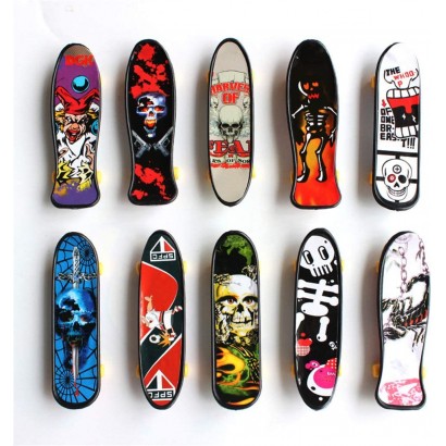 BAXIXINGYUNMU Mini Skateboards Cool Skull Fingerboard Mini Skateboard Kid Toy Party Favor Gift - B9B22FWZN
