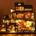CUTEBEE Miniature avec des Meubles de Maison de poupée kit DIY Dollhouse en Bois Ainsi Que la poussière et Le Mouvement de la Musique 1:24 Salle créative pour l'idée Cadeau Saint Valentin - BWN3QFLJM